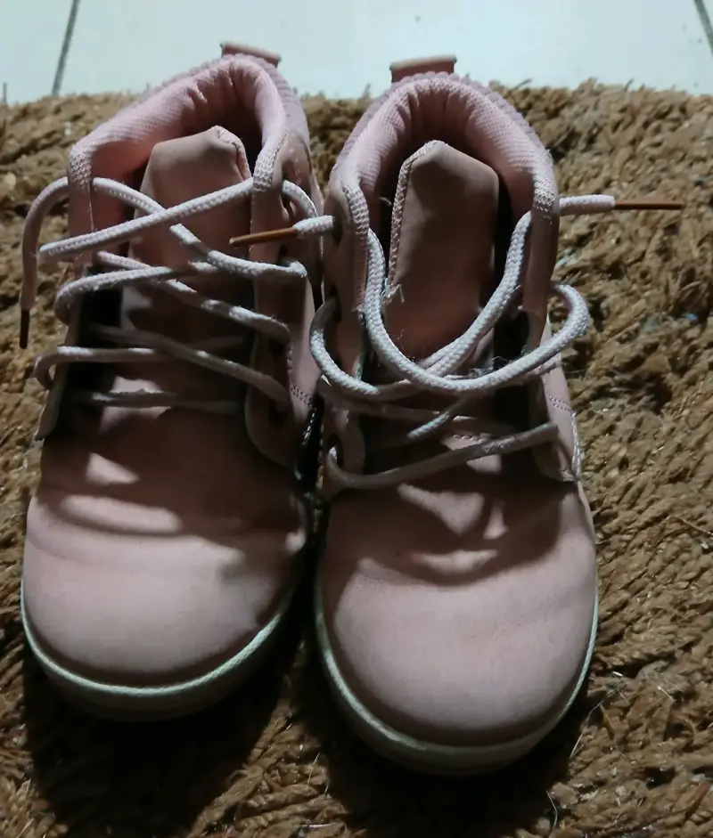Botas de niña en varios colores y estilos - 1
