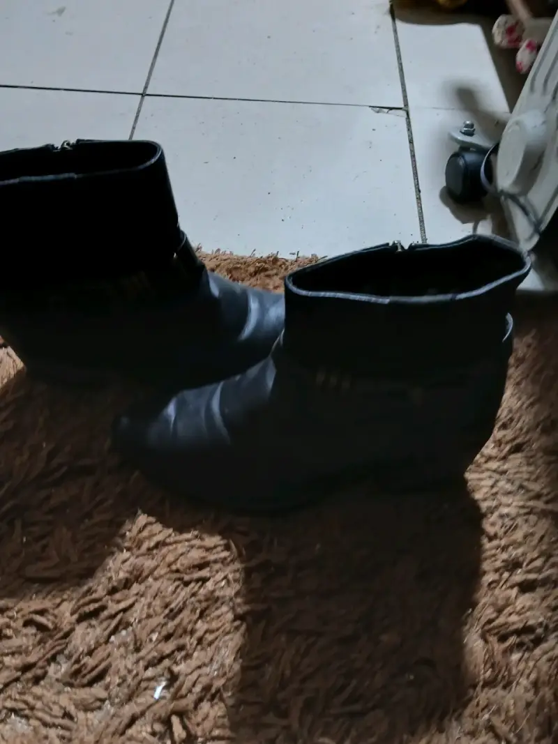 Botas de niña en varios colores y estilos - 4