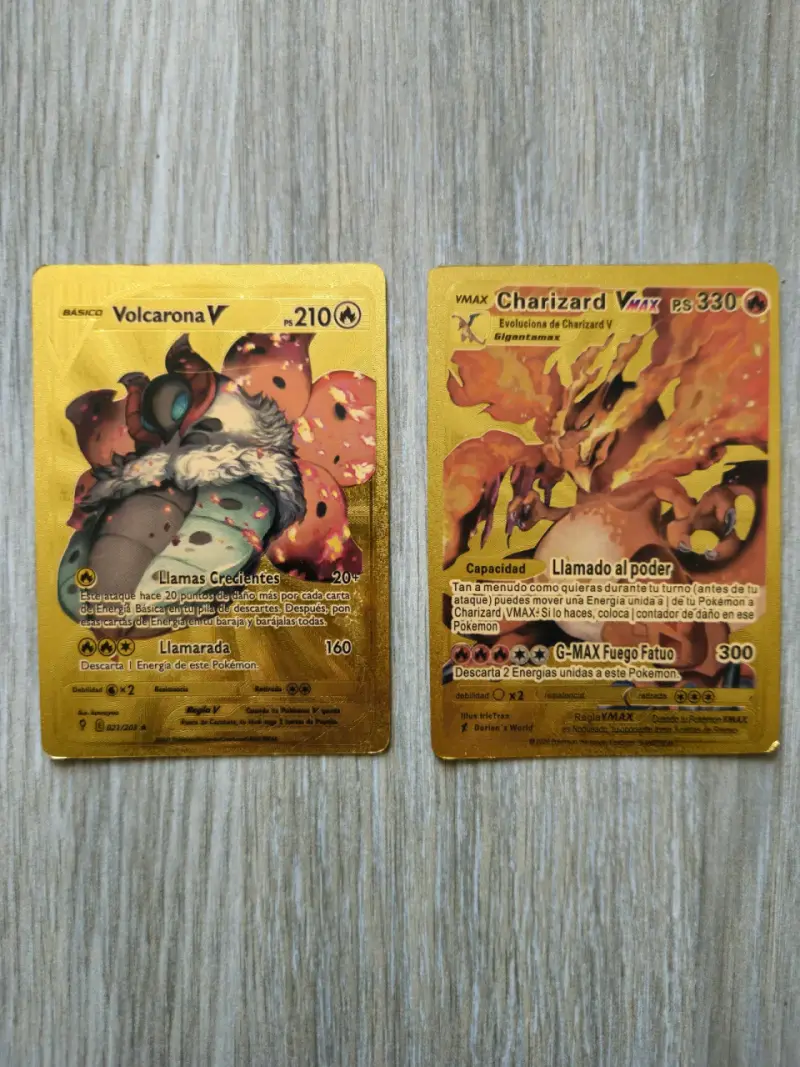 Cartas Pokémon Volcarona V y Charizard VMAX Gold - 1