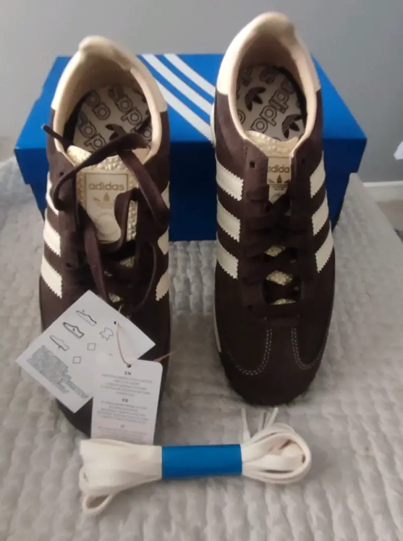 Zapatillas Adidas SL 72 RS marrón y blanco - 1