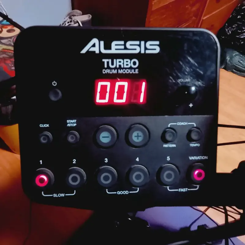 Batería Electrónica Alesis Turbo Kit Completa - 2