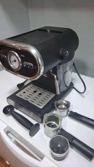 Cafetera espresso Ursus Trotter con accesorios - miniatura 2
