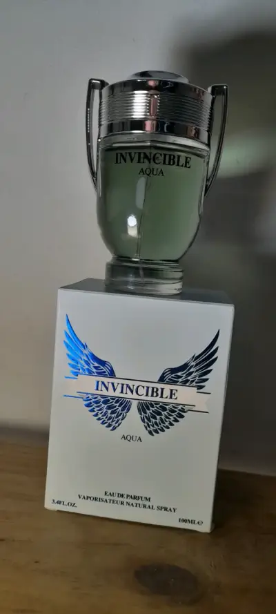 Perfume Invincible Aqua Eau de Parfum 100ml - miniatura 1