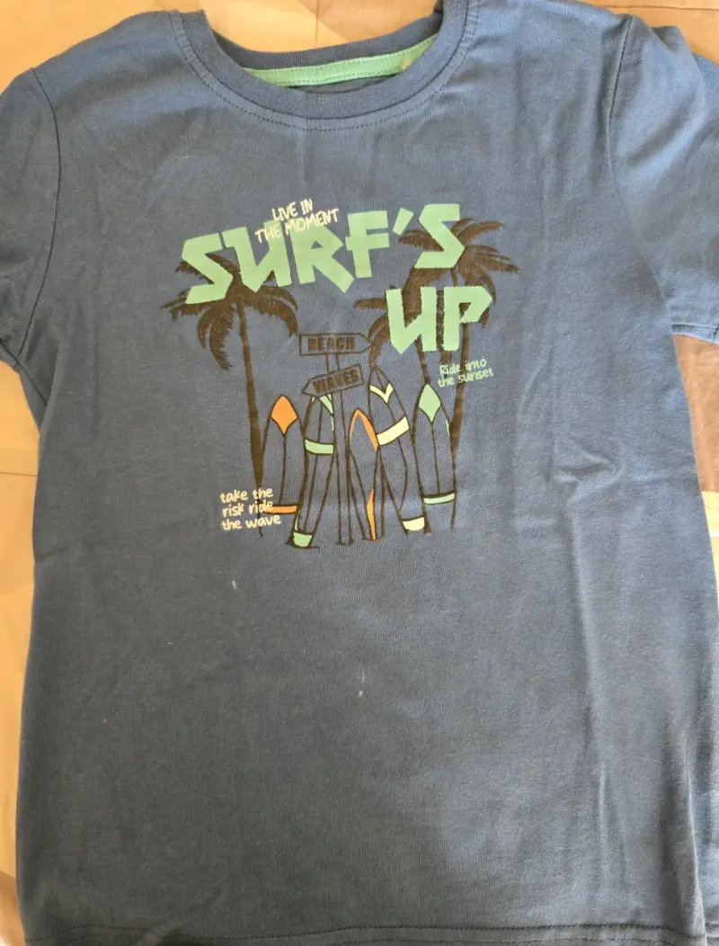 Poleras con diseño gráfico para niños - 2