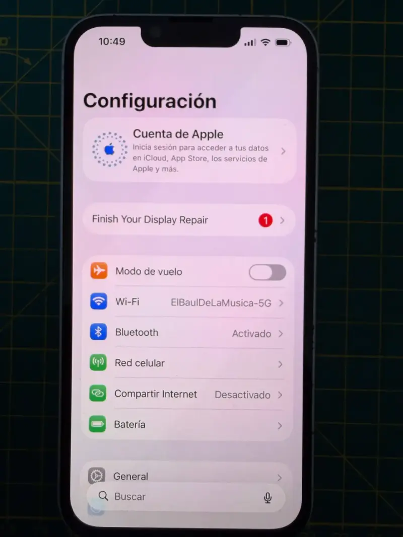 iPhone 16e con 128GB de almacenamiento - 2
