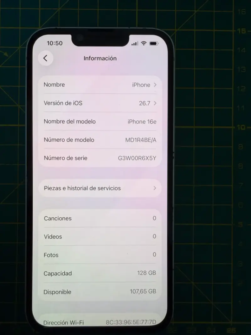 iPhone 16e con 128GB de almacenamiento - 4