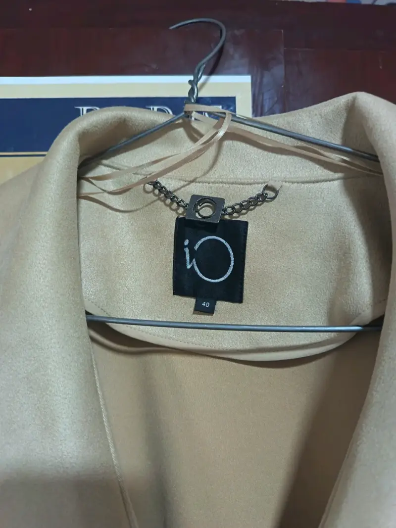 Chaqueta beige iO de gamuza - 3