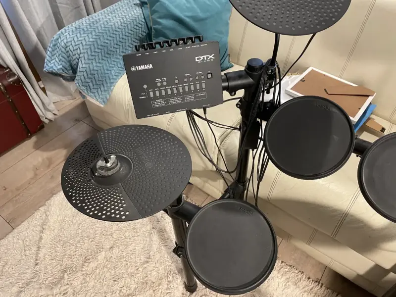 Batería Electrónica Yamaha DTX con Módulo - 4