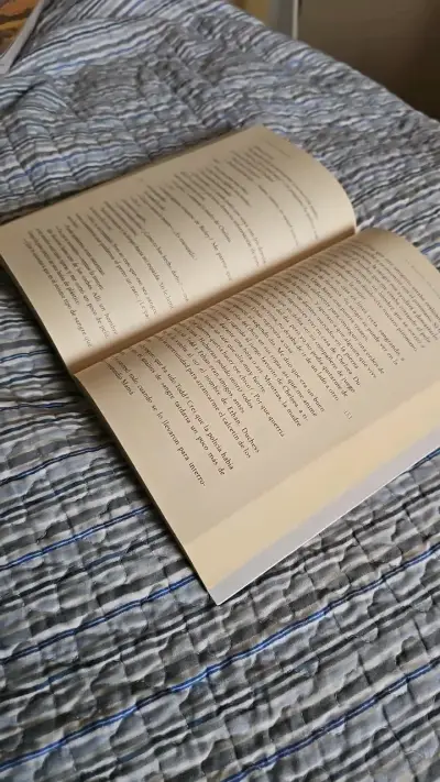 Libros 'La Razón de Estar Contigo' - miniatura 4