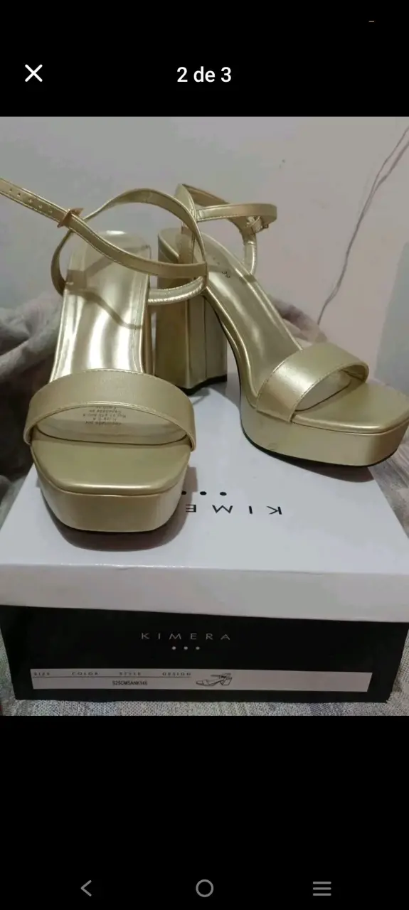 Sandalias doradas de tacón alto Kimera