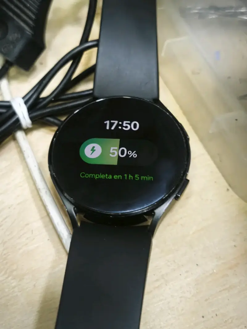 Samsung Galaxy Watch 4-44mm versión LTE con caja. - 4