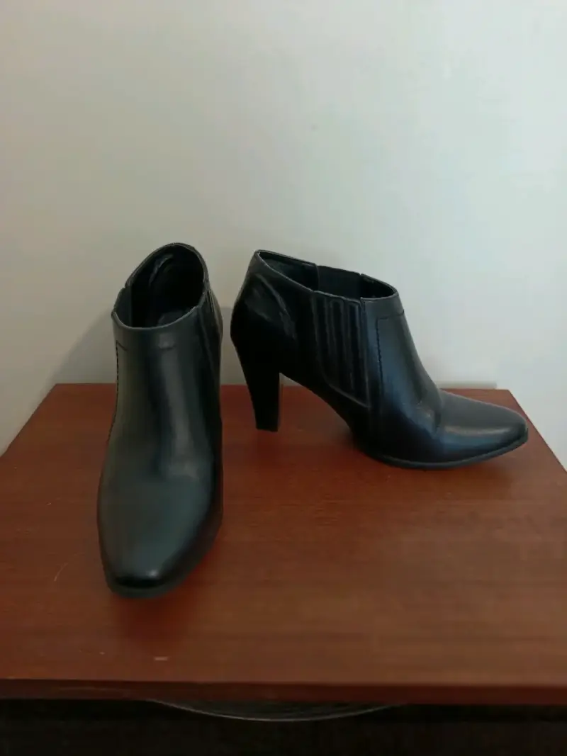 Botines de cuero negro Bruno Rossi para mujer - 2