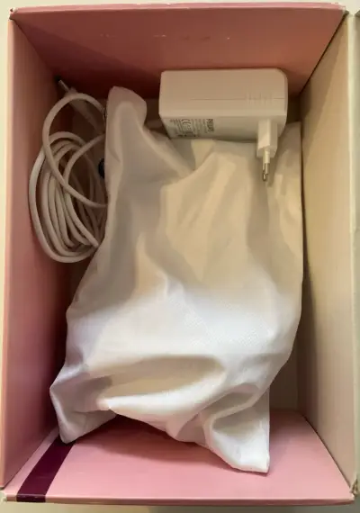 Depiladora IPL Philips Lumea Essential SC1996 - miniatura 4
