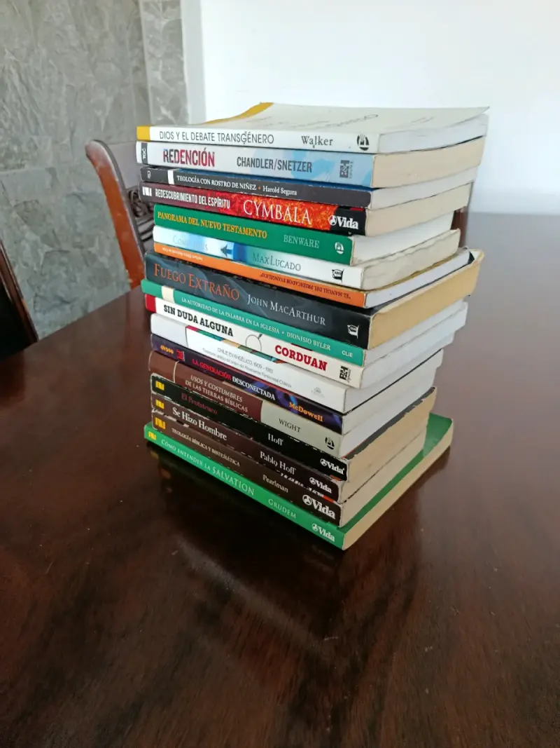 Lote de libros cristianos y teológicos variados - 3