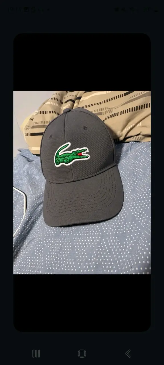 Gorra gris con logo de cocodrilo bordado - 3