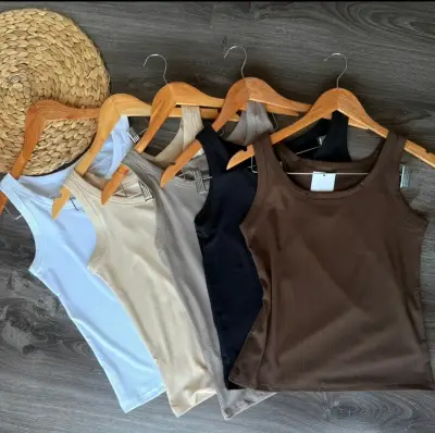 Poleras básicas de mujer en varios colores - miniatura 2
