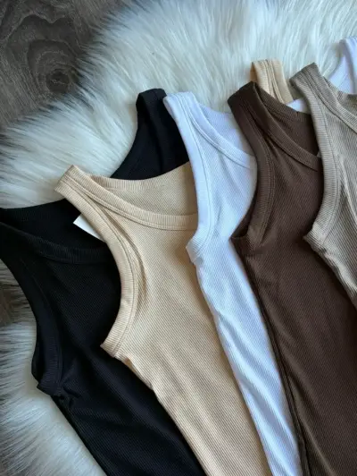 Poleras básicas de mujer en varios colores - miniatura 5