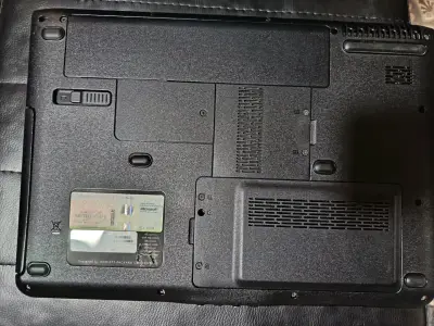 Laptop HP Pavilion dv6000 con Intel Pentium - miniatura 4
