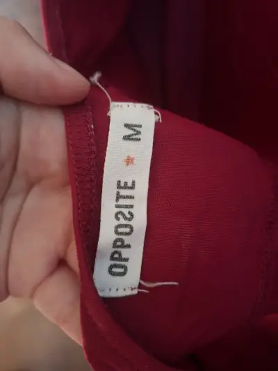 Polera manga larga burdeo Opposite talla M - miniatura 3