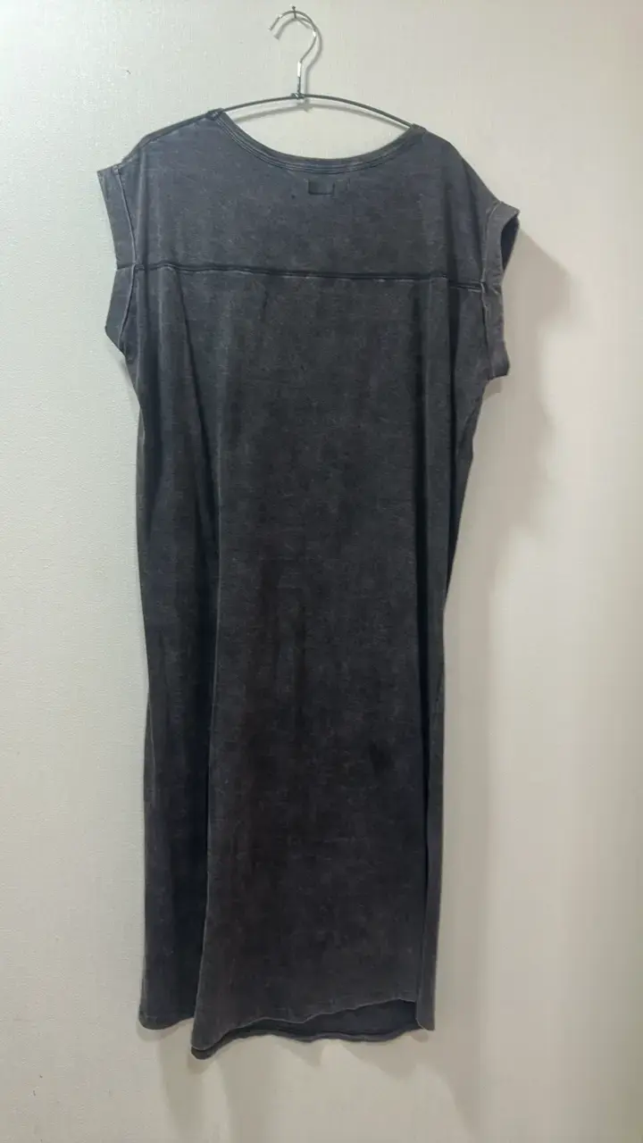 Vestido casual gris oscuro sin mangas - 2