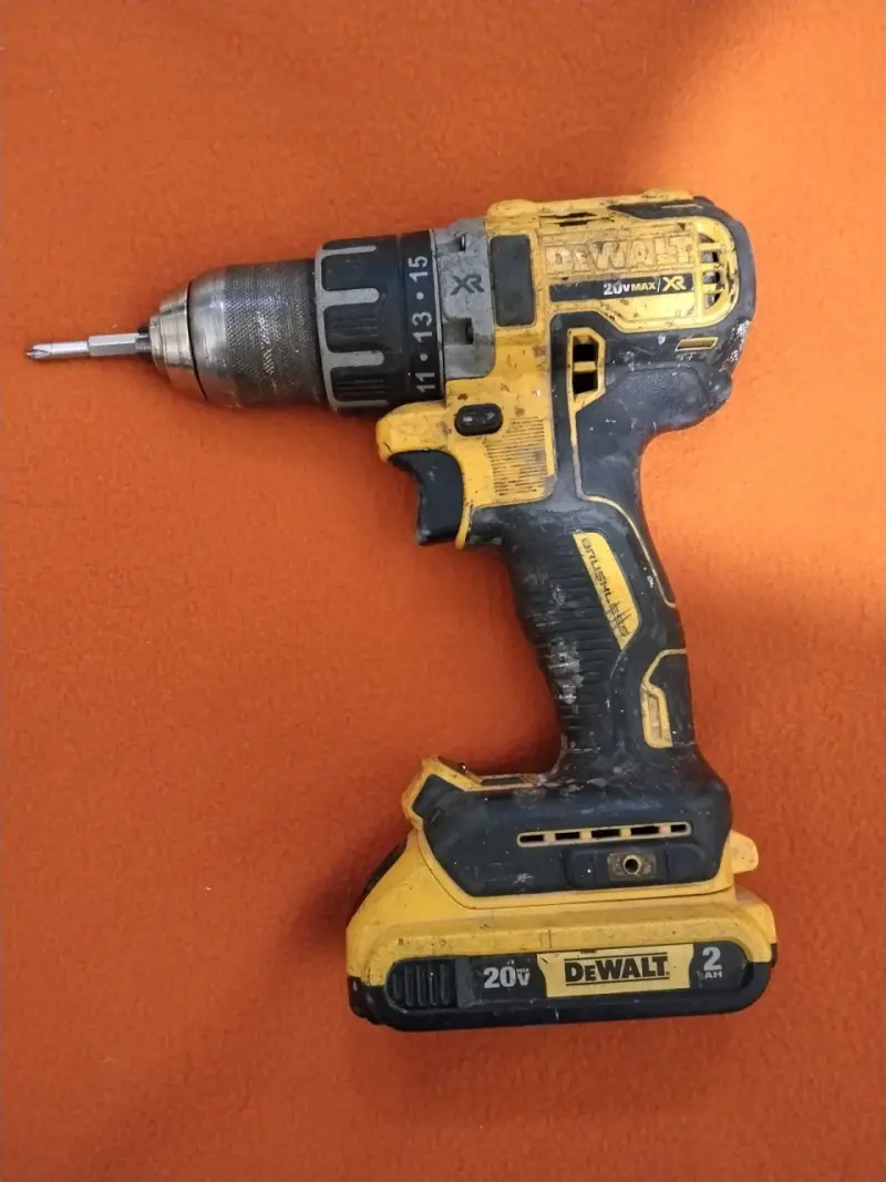 Taladro Inalámbrico DeWalt 20V Max XR