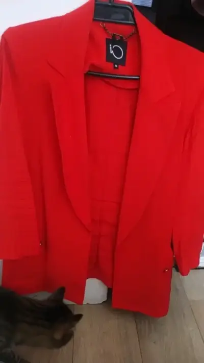 Blazer rojo elegante para mujer talla 40 - miniatura 1