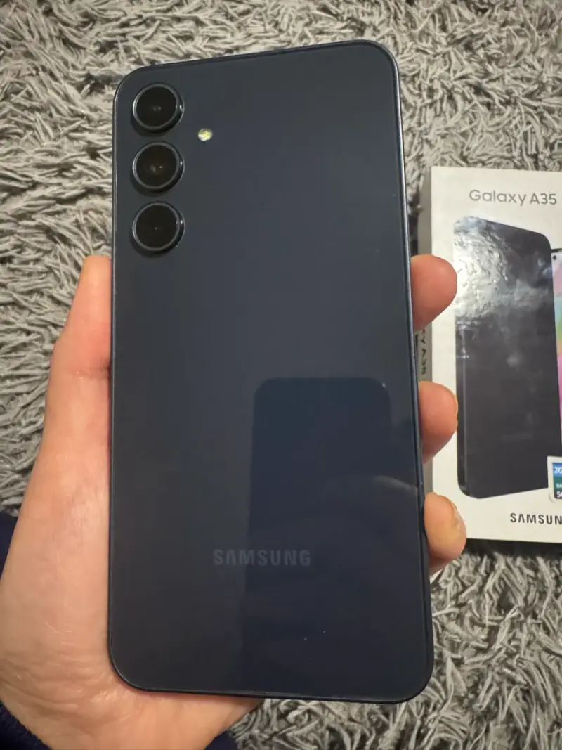 Samsung Galaxy A35 5G en buen estado - 6