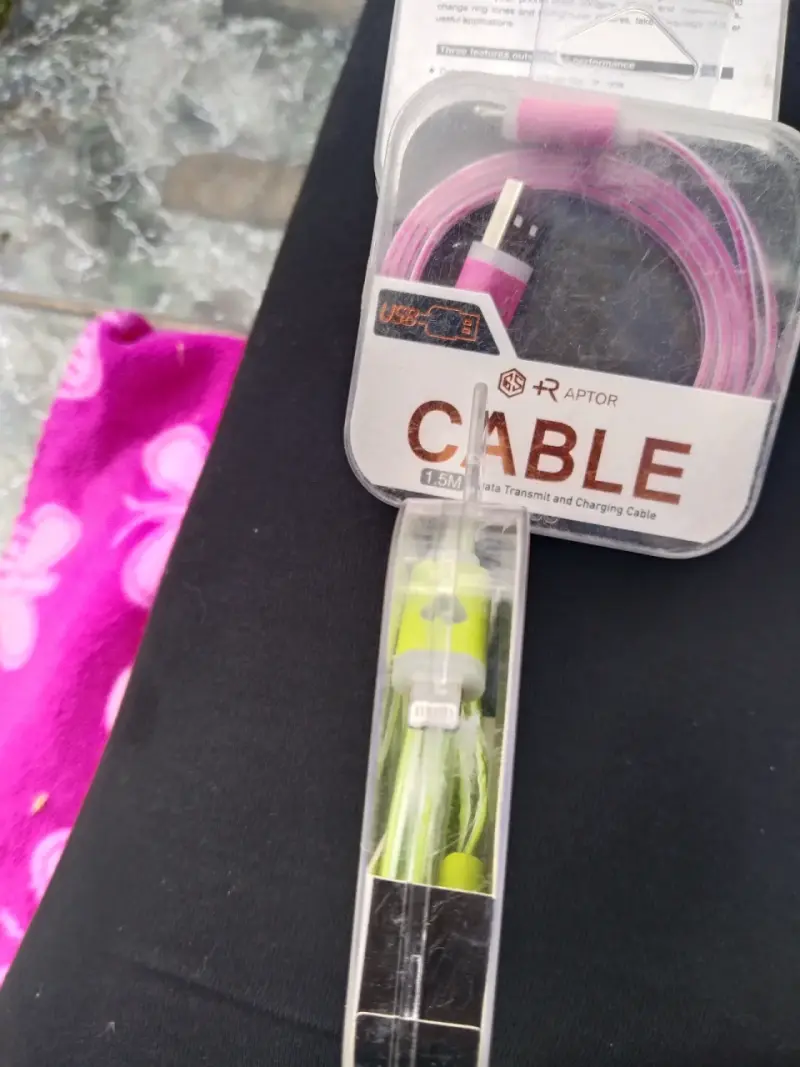 Cables USB de carga y datos Raptor y Beades - 1