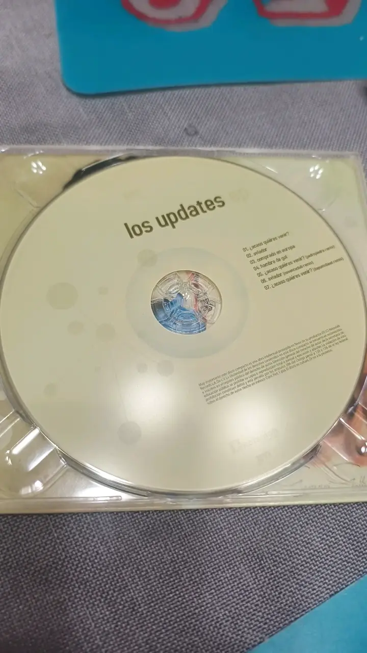 CD Los Updates EP en buen estado - 3