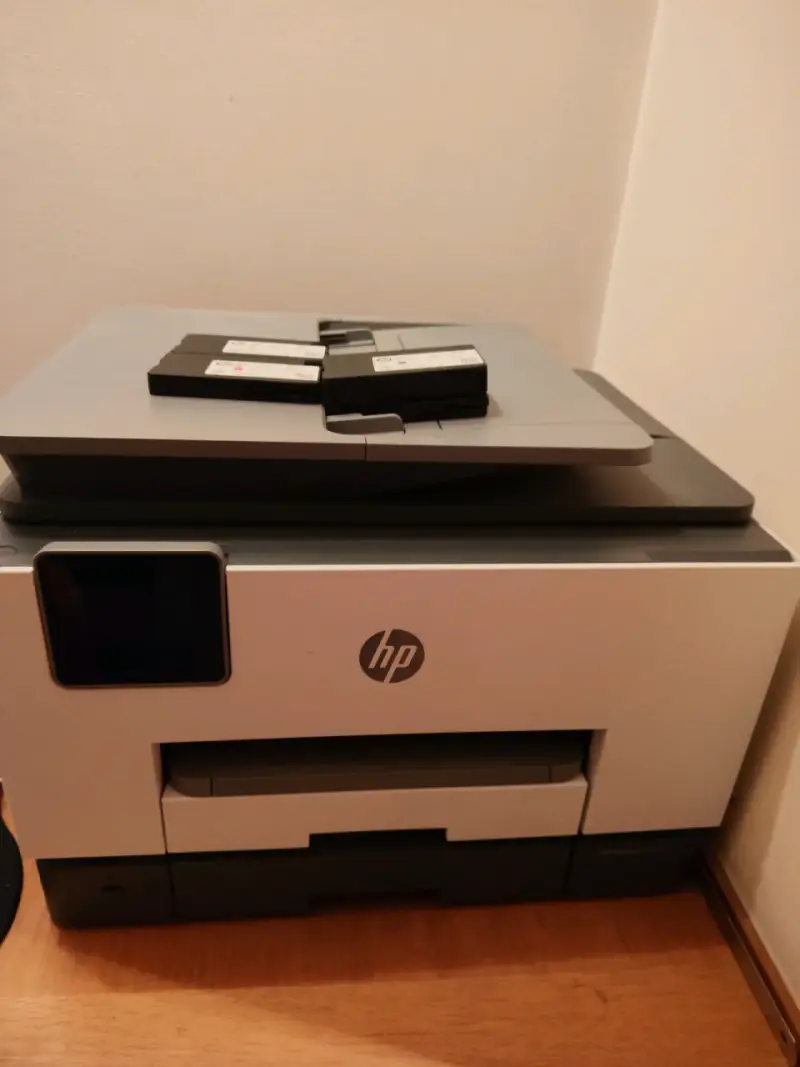 Impresora multifuncional HP con cartuchos incluidos - 5