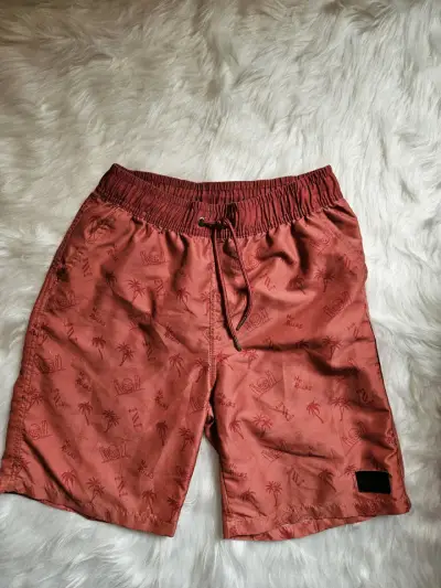 Shorts de baño para niño color salmo con estampado - miniatura 2