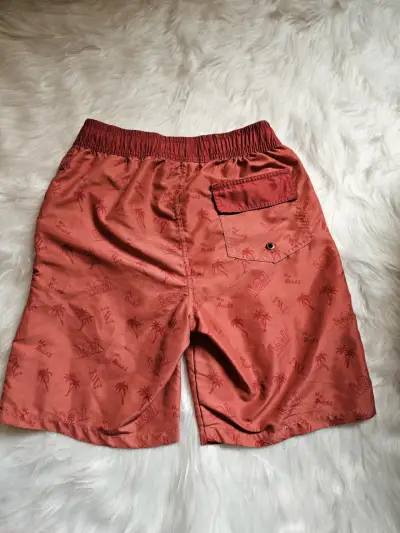 Shorts de baño para niño color salmo con estampado - miniatura 4