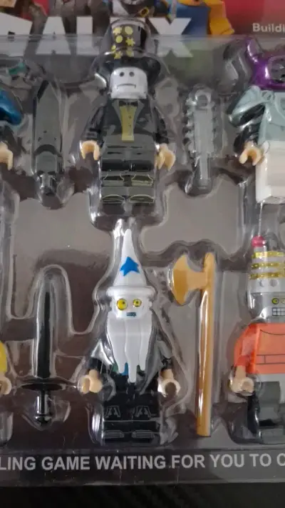 Set de figuras de lego roblox - miniatura 5
