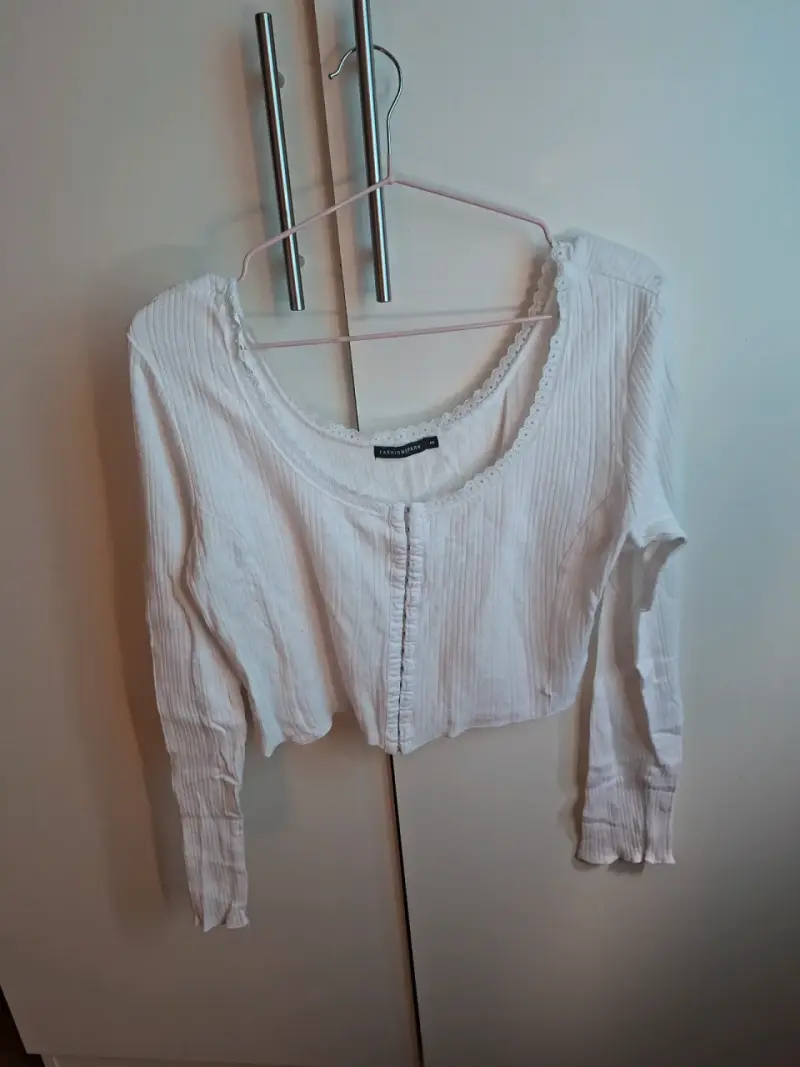 Blusa blanca de manga larga Fashion Park