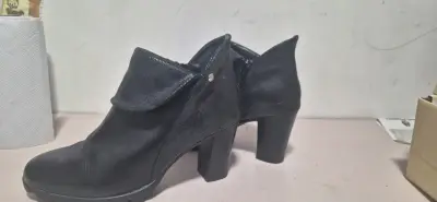 Botines de cuero negro con tacón alto - miniatura 2