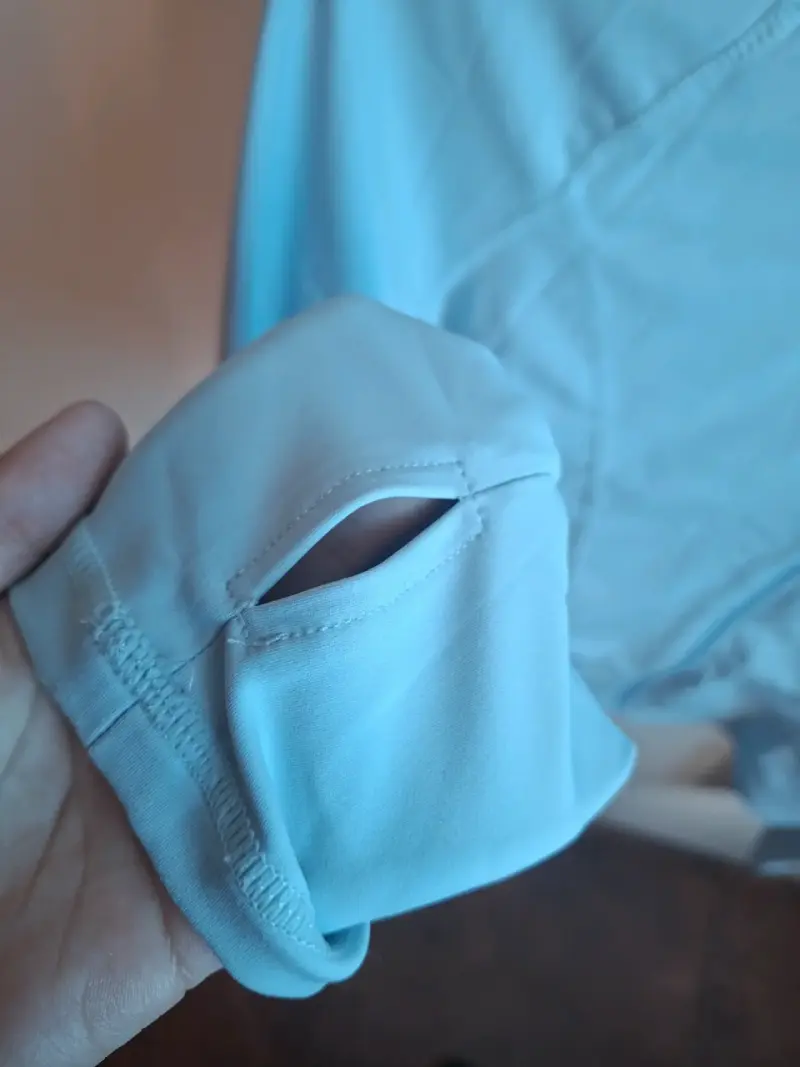 Chaqueta deportiva azul con cierre - 2