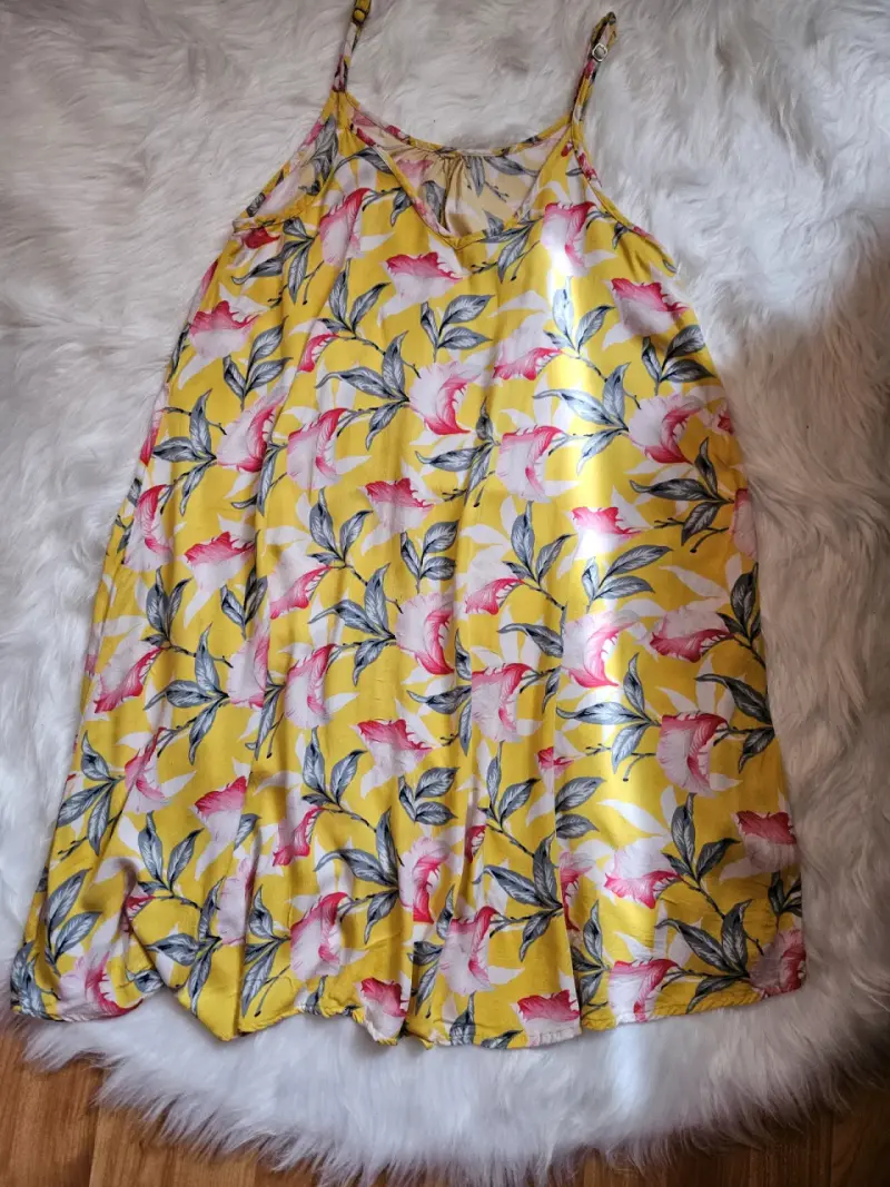 Vestido de verano floral amarillo para mujer - 2