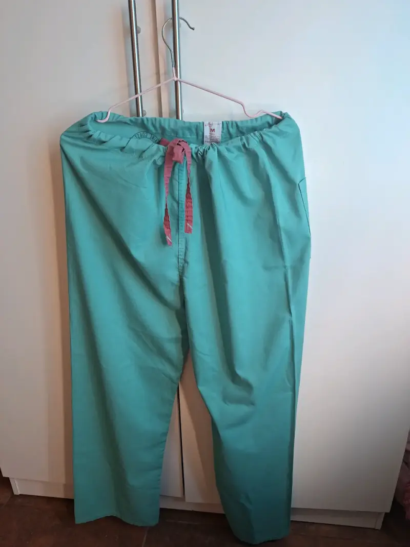 Pantalones médicos verdes talla M - 1