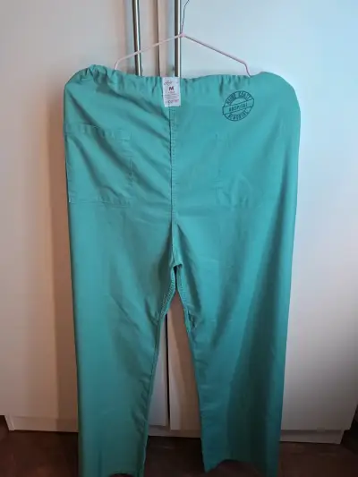 Pantalones médicos verdes talla M - miniatura 2
