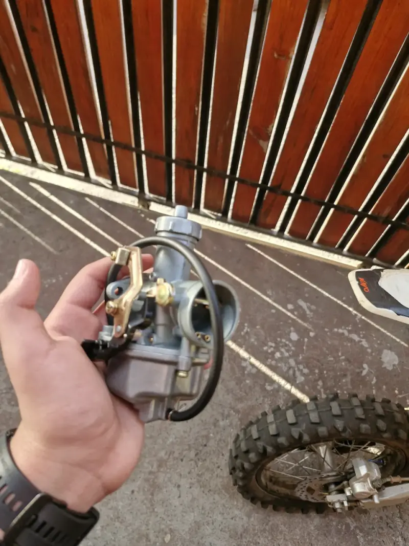 Carburador para moto de cross con resorte - 1