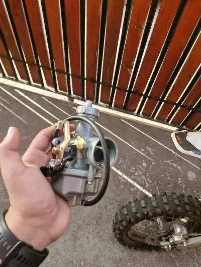 Carburador para moto de cross con resorte - miniatura 1