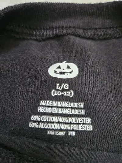 Polera de niña con diseño de calavera y rayas - miniatura 4