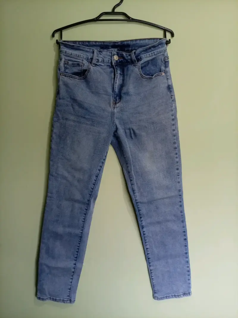 Jeans de mezclilla azul para mujer talla M - 1