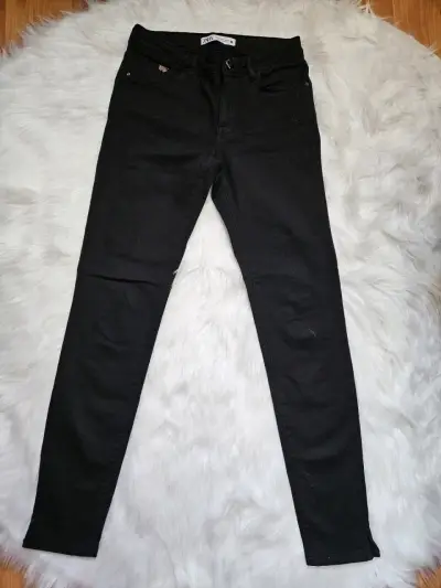 Jeans negros ajustados para mujer Zara - miniatura 2