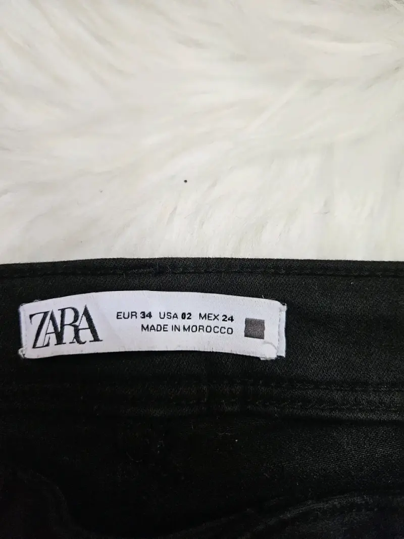 Jeans negros ajustados para mujer Zara - 4