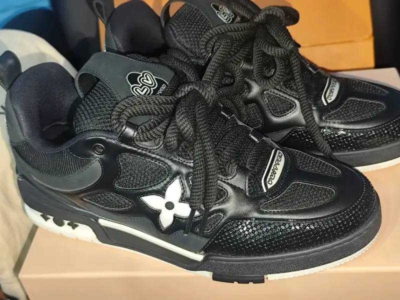 Zapatillas deportivas negras Louis Vuitton - 1