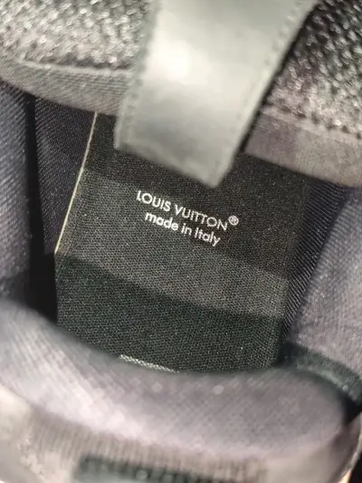 Zapatillas deportivas negras Louis Vuitton - miniatura 3