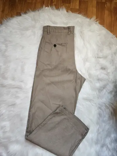 Pantalones beige H&M Relaxed Fit para hombre - miniatura 3