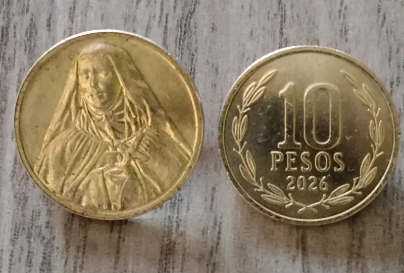 Medalla religiosa antigua de metal dorado - 3