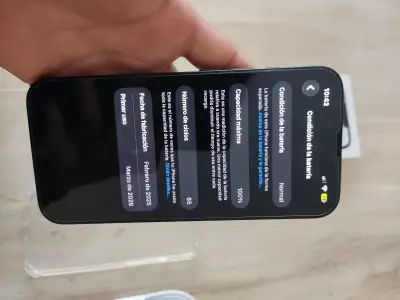 iPhone 16e black - miniatura 4